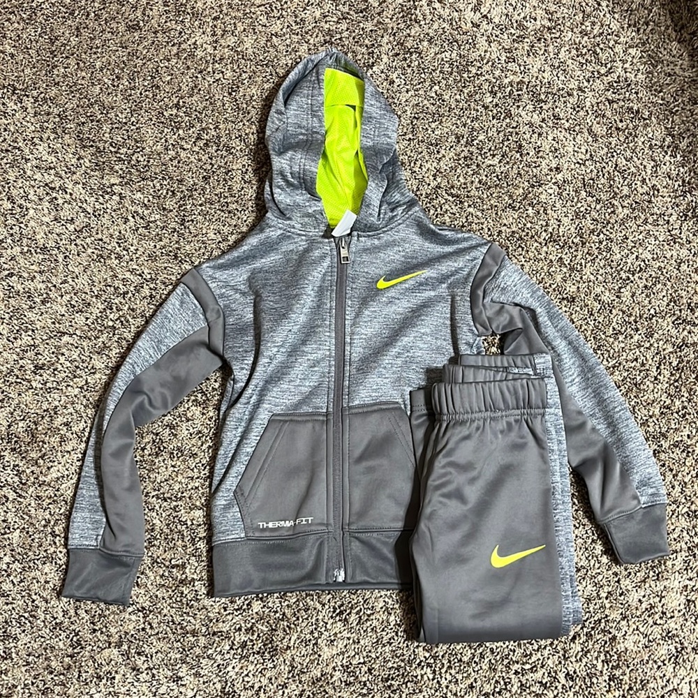 Boys Nike Set
